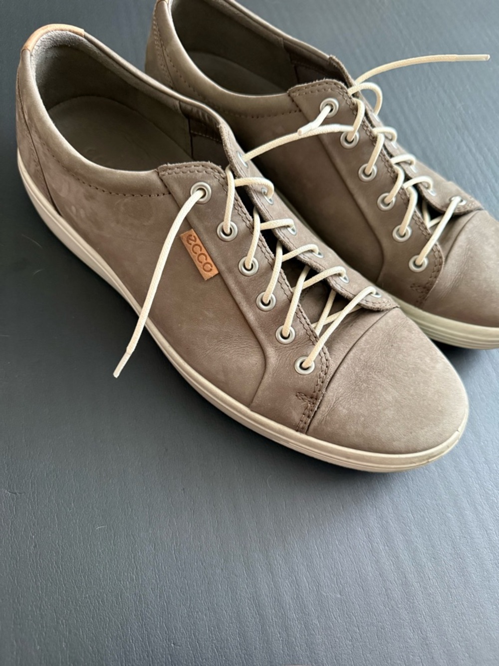 ECCO Soft 7 Dark Taupe Suede Men’s Casual Lace-Up Sneaker